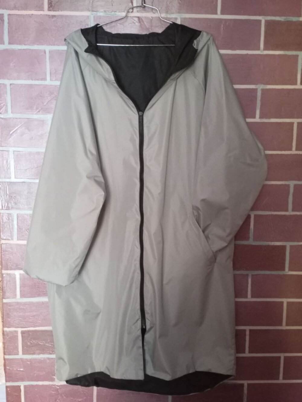 Reversible women's raincoat - Picture 2 of 2